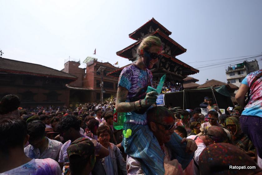 holi-basantapur (3)