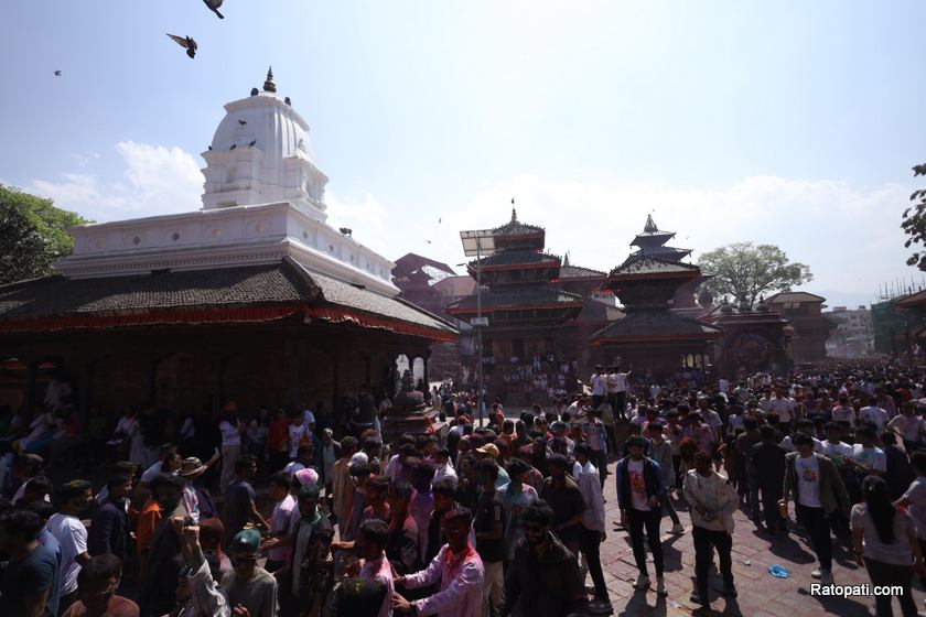 holi-basantapur (9)