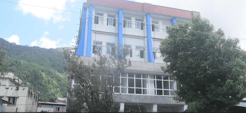   अस्पताल भवन निर्माणमा ढिलाइ हुँदा उपचार सेवा प्रभावित