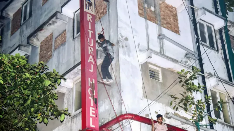   कोलकाता आगलागी : होटल मालिक र प्रबन्धक पक्राउ