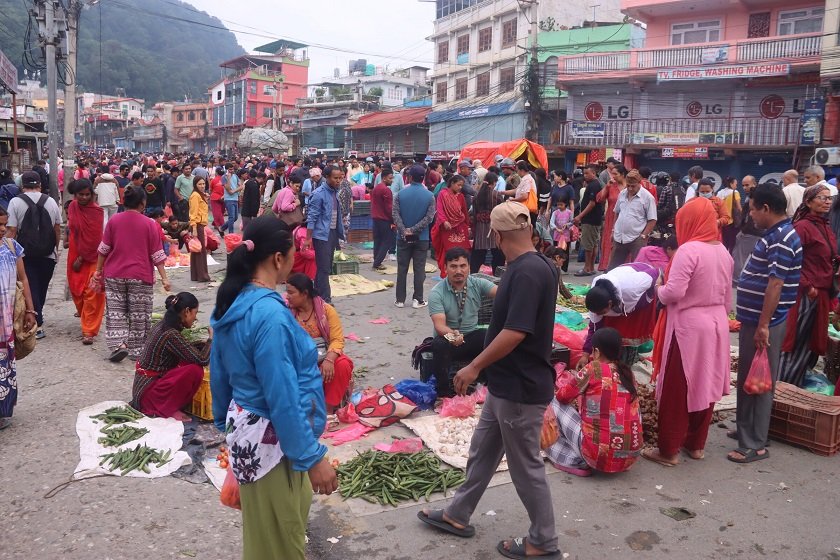   काठमाडौँ उपत्यकाको जनजीवन सामान्य बन्दै