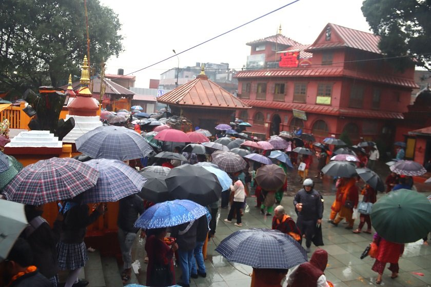हरिबोधिनी एकादशी : नारायण मन्दिरमा भक्तजनको घुइँचो