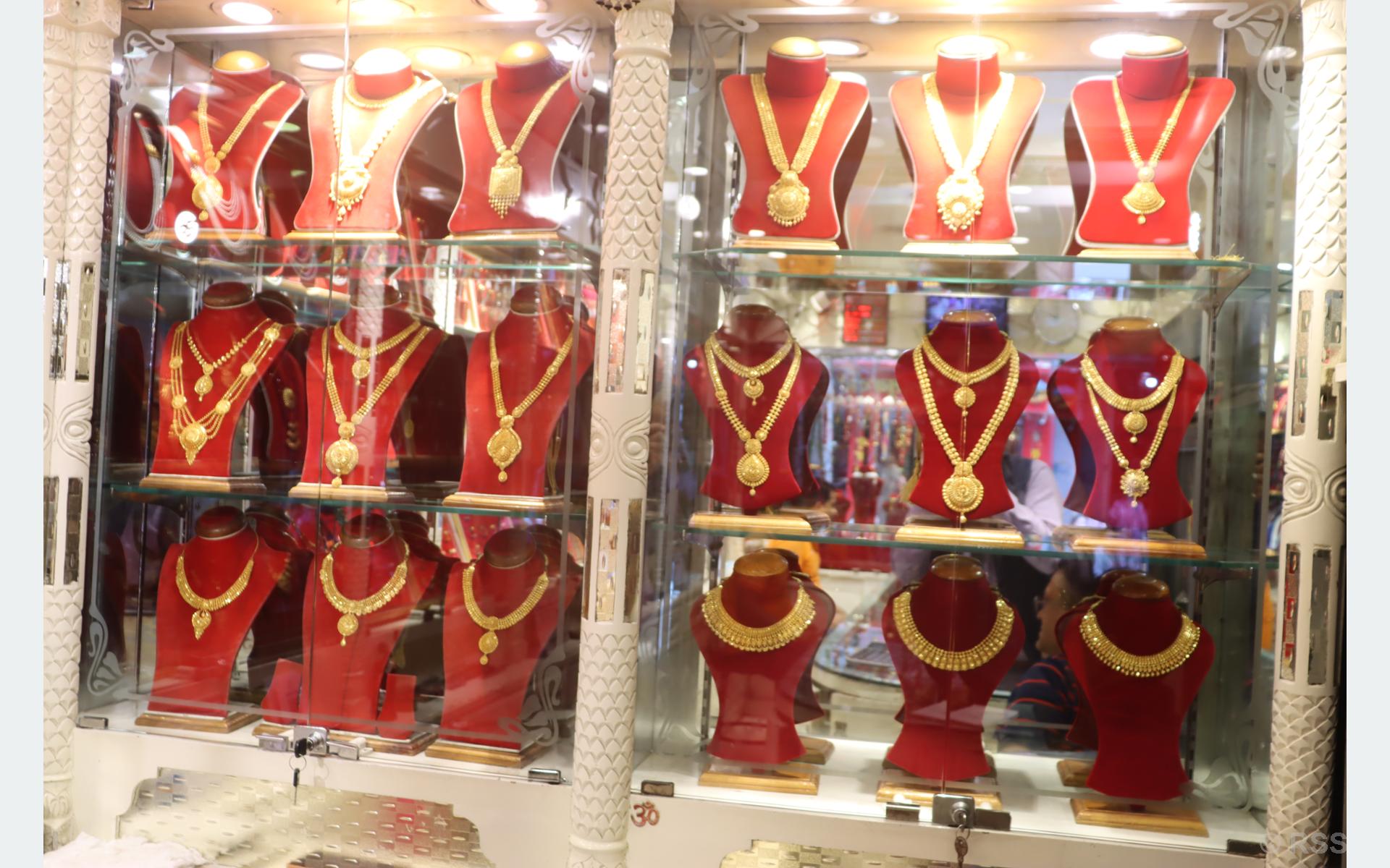 Gold and Silver Prices Increase in Local Market