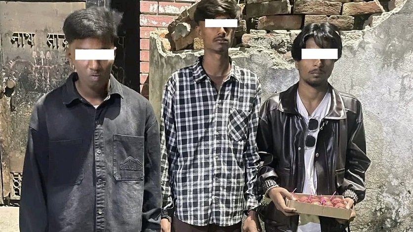 ९ थान सुतली बमसहित पर्साबाट ३ जना पक्राउ
