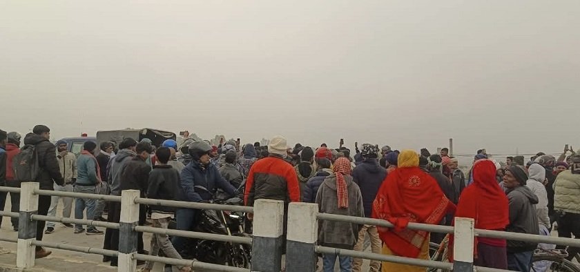   धनुषामा जग्गाको विषयमा विवाद,  प्रहरीद्वारा १६ राउन्ड अश्रुग्याँस प्रहार