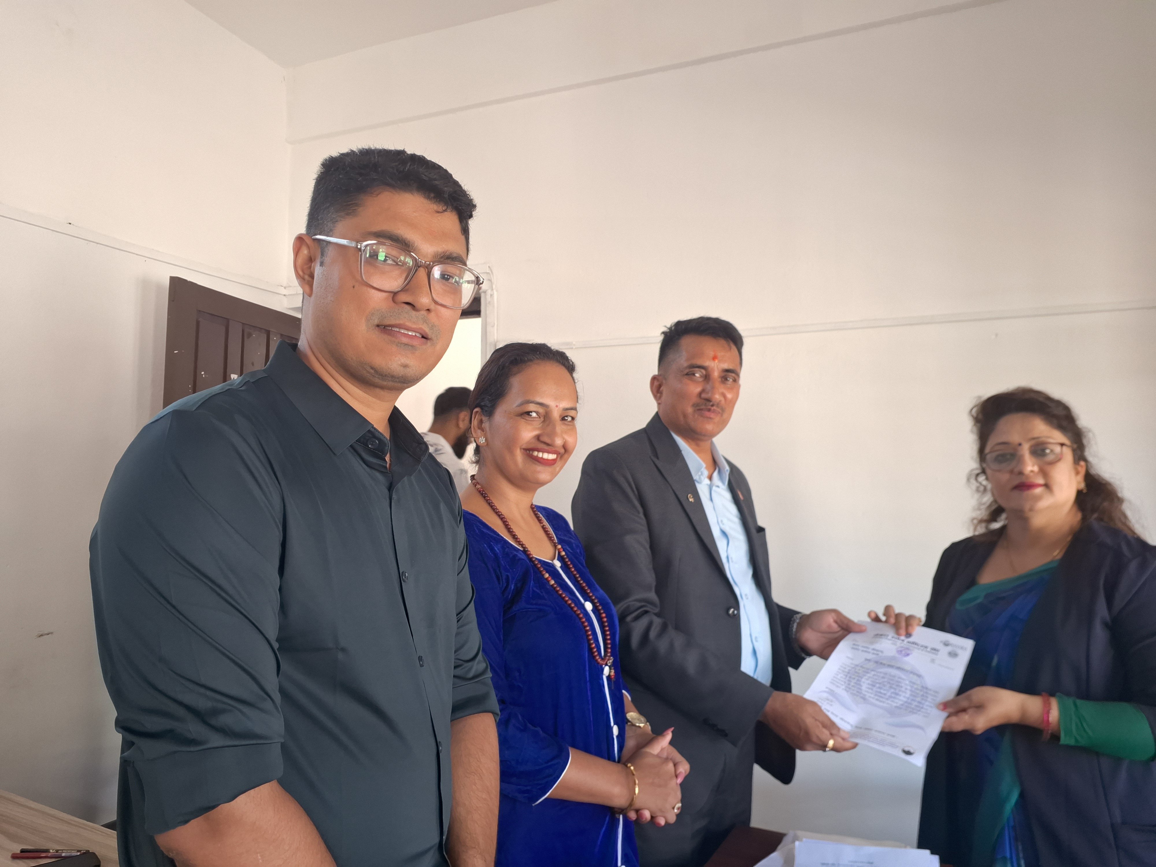   मालपोतको स्रेस्ता कायम गराउने सूचनाको विरोधमा पोखरेली