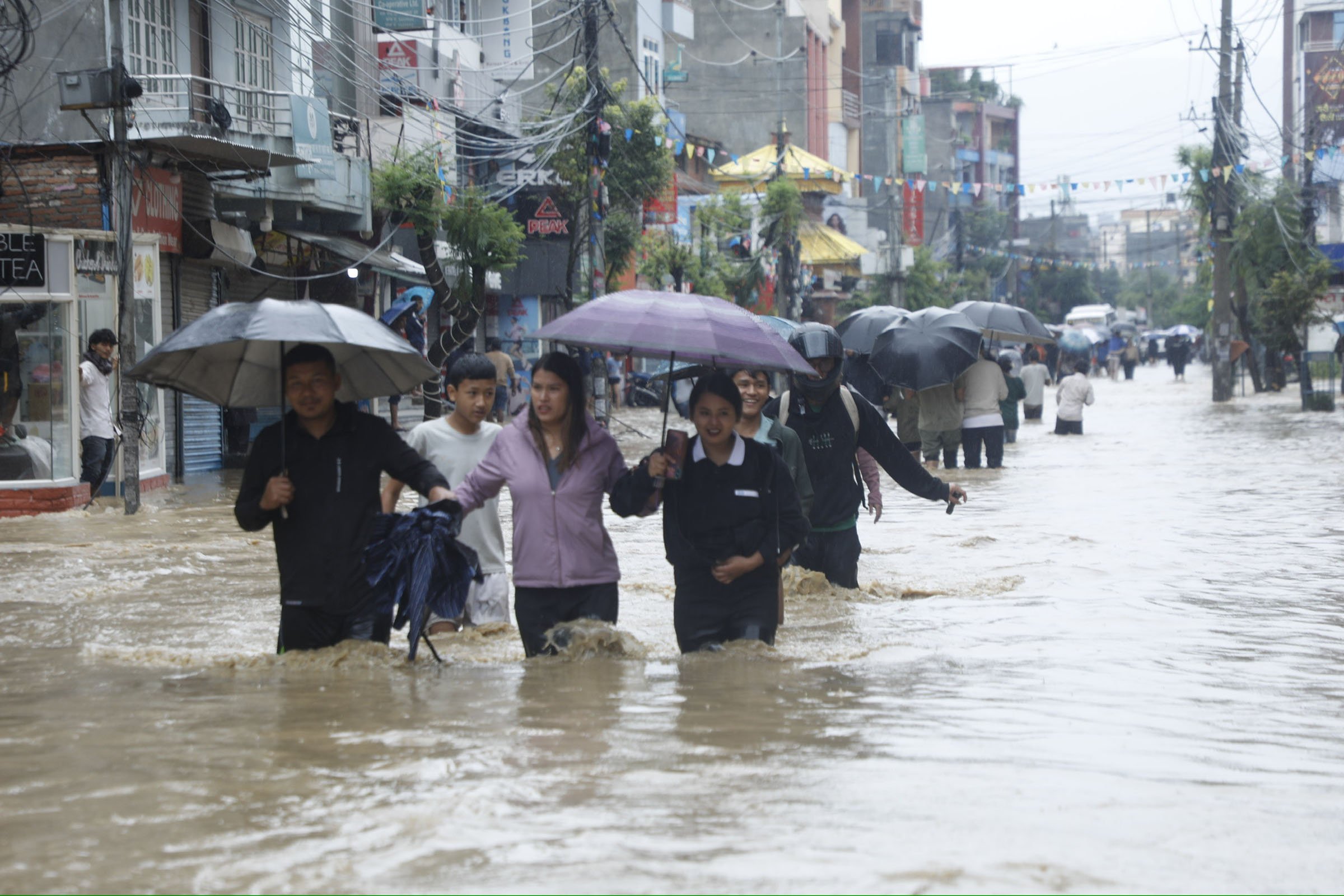 बाढी पहिरोबाट मृत्यु हुनेको सङ्ख्या ३७ पुग्यो, ५१ जना बेपत्ता