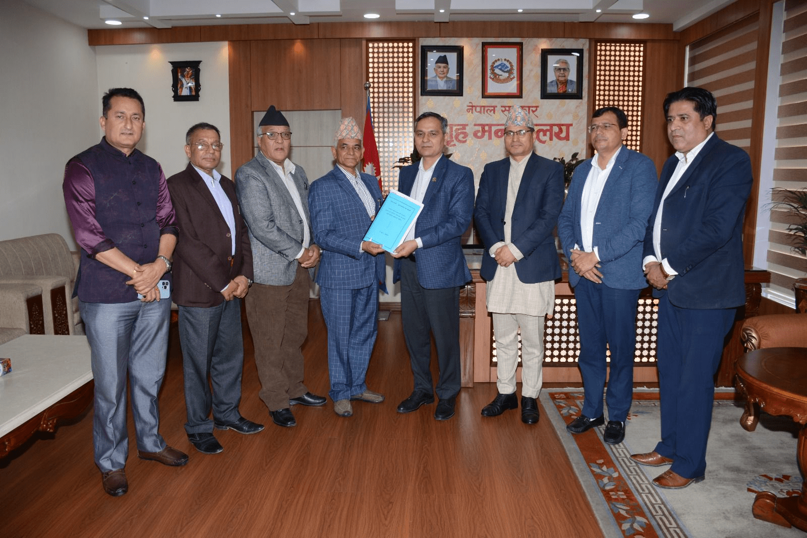 Investigation Commission Submits Report to Home Minister on Supreme Court Order Implementation in Transport Sector