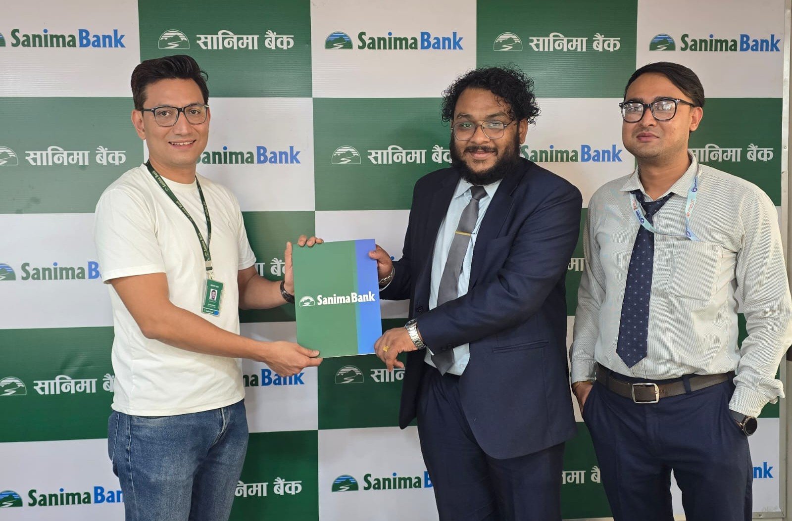   सानिमा बैंकका ग्राहकहरुलाई बस सेवाबाट टिकट खरिद गर्दा आकर्षक क्यासब्याक