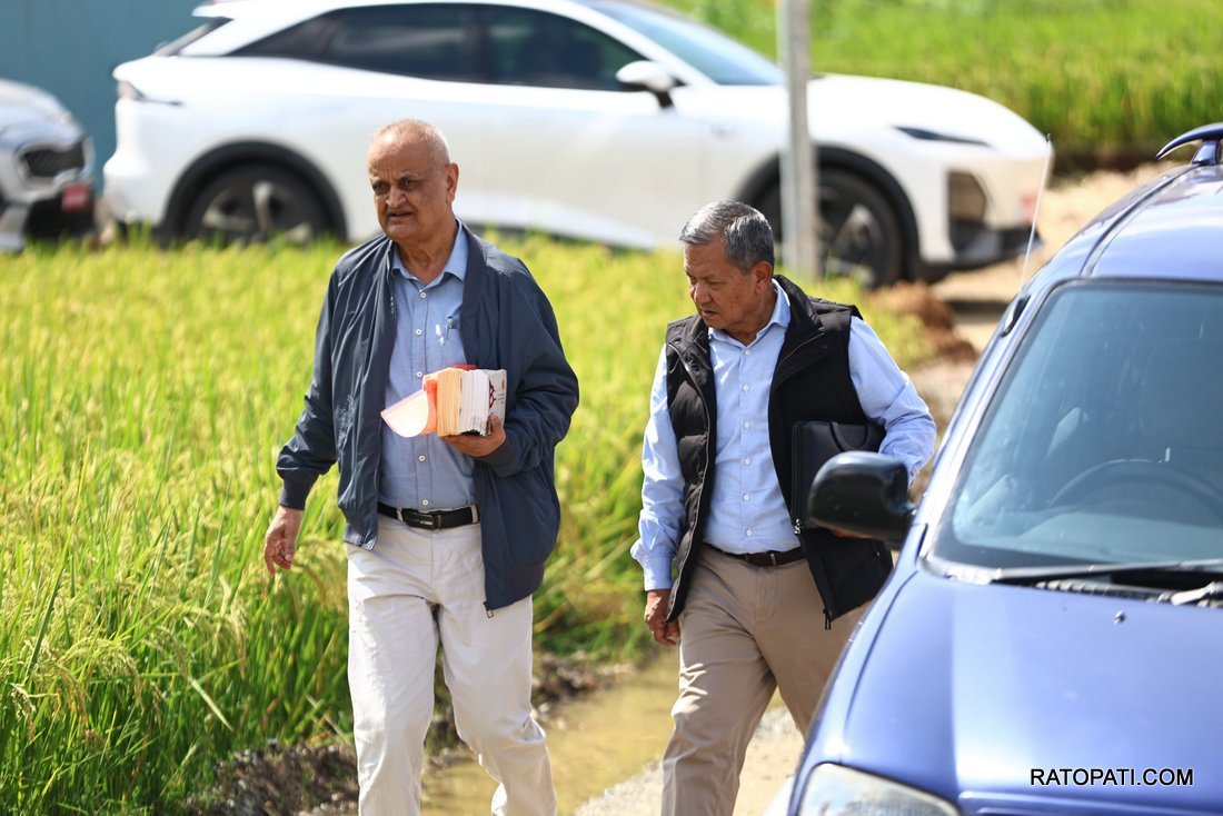 सचिवालय बैठकका लागि गुण्डु पुगे एमाले नेताहरू, तस्बिरमा हेर्नुस्