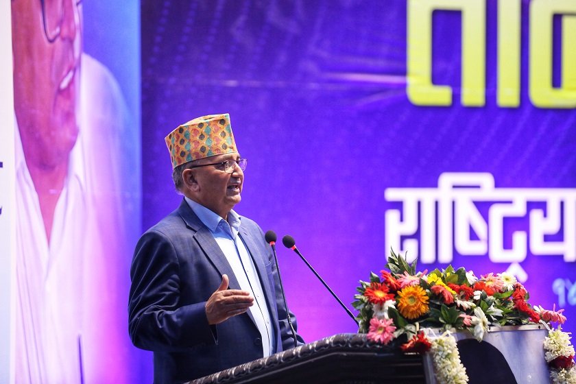   एमालेमा उमेर र कार्यकालको कुरा त्यसै राखिएको होइन, सोचेर राखिएको हो :  ईश्वर पोखरेल