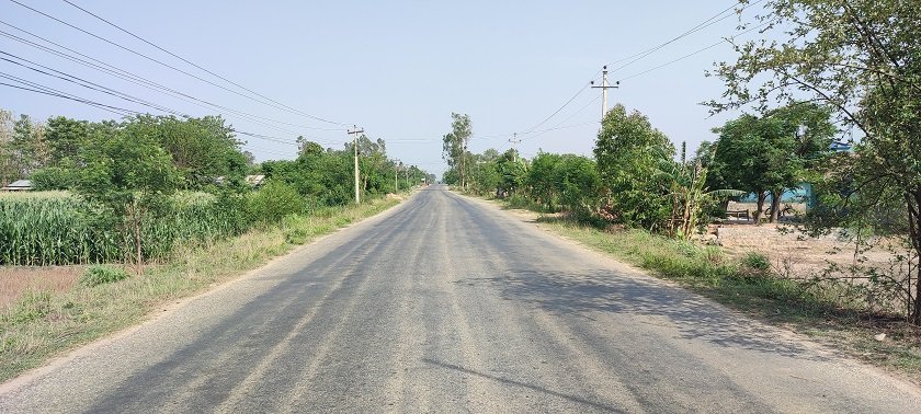 हुलाकी राजमार्ग :  ४४ किमी कालोपत्र
