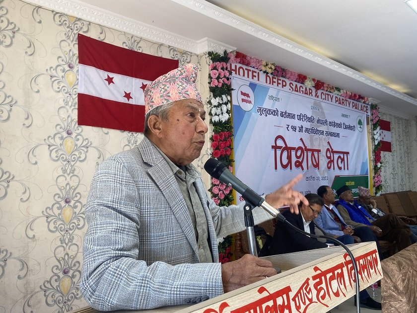   ‘तुरुन्त नियमित महाधिवेशन गर्नुस्, नत्र ५४ प्रतिशत हस्ताक्षर हेर्नुस्’