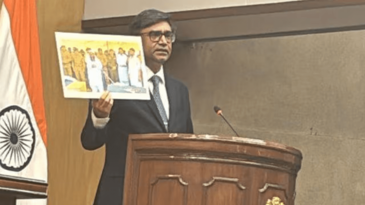 भारतको प्रश्न : ‘आतंककारीहरूको अन्त्येष्टिमा पाकिस्तानी सेना के गरिरहेको थियो ?’
