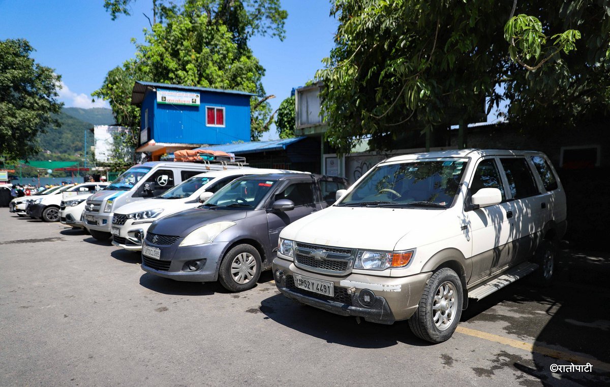 indian tourist in pokhara (13)