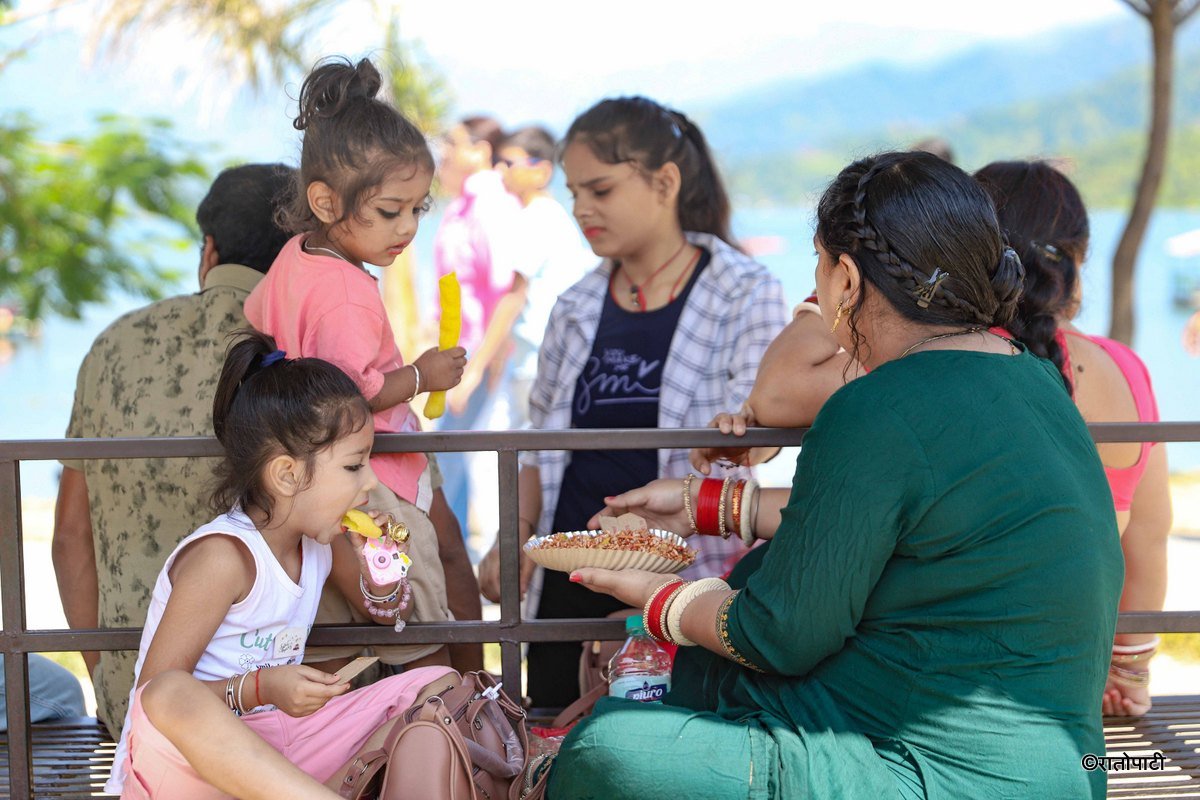 indian tourist in pokhara (14)