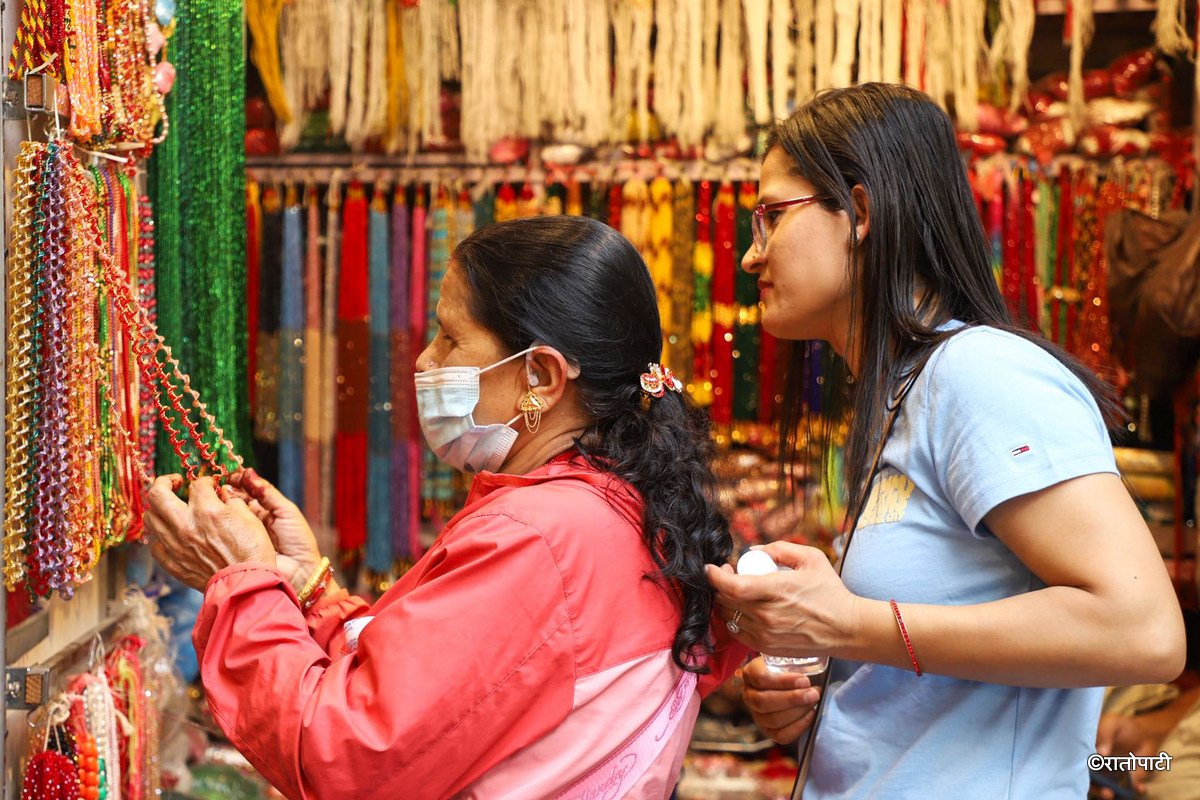 Indra Chowk Chura Pote (1)