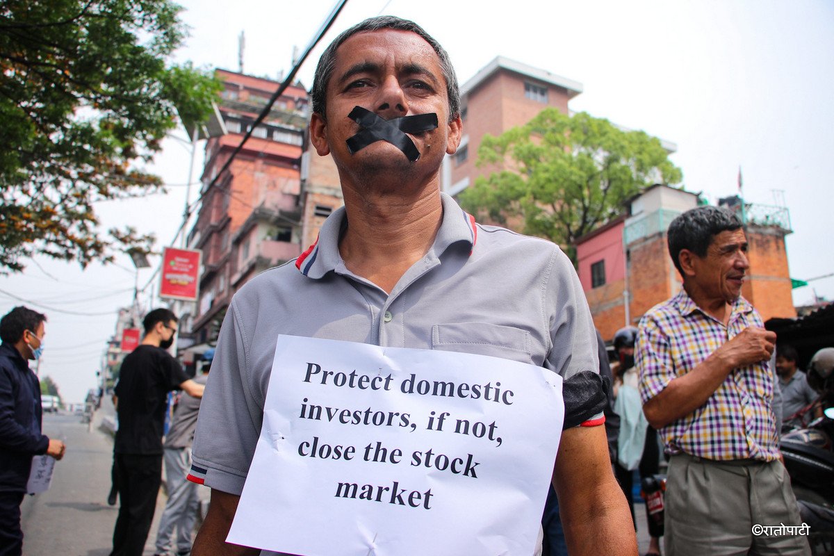 investor protest (6)
