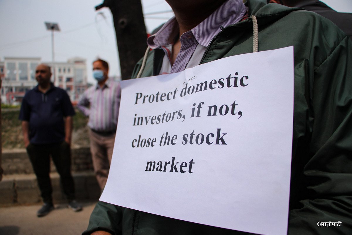 investor protest (8)