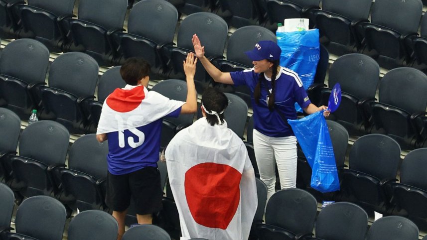 Japanese Fans Clean Stadium After FIFA World Cup Match
