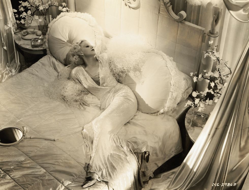 jean-harlow-bed