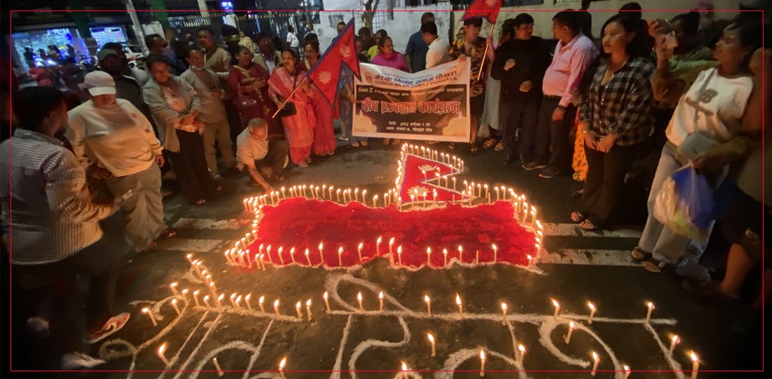   जेनजी प्रदर्शनमा सहिद भएकाहरूको सम्झनामा पोखरामा दीप प्रज्वलन (तस्बिरहरू)