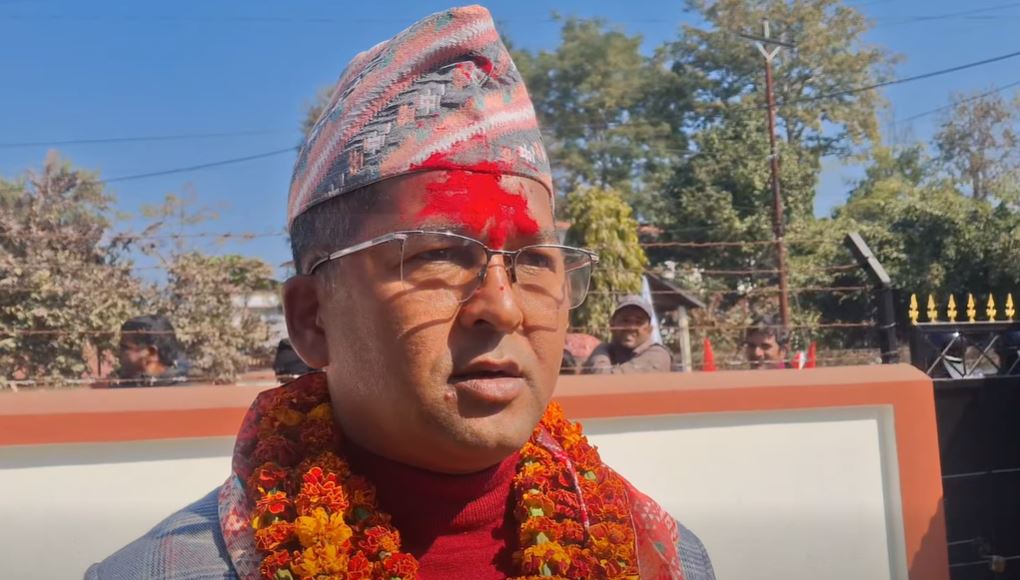 सुर्खेत–२ : नेकपाका उम्मेदवार मल्लद्वारा उम्मेदवारी दर्ता