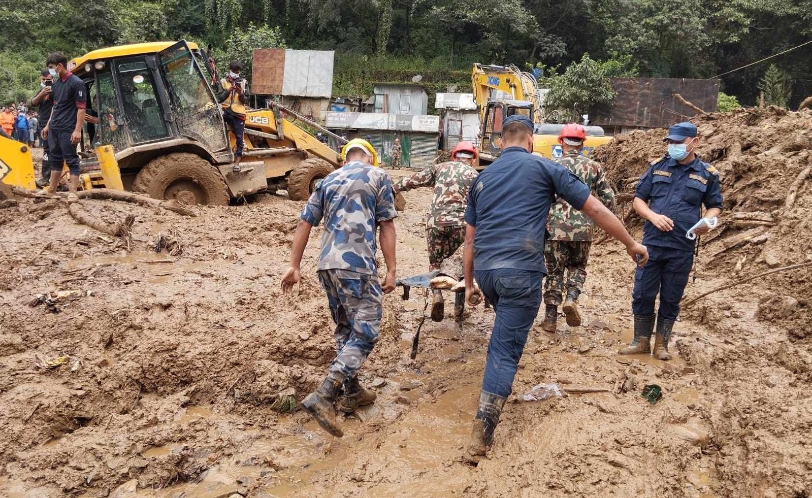 बाढीपहिरोमा परी दुई सय ४४ जनाको मृत्यु