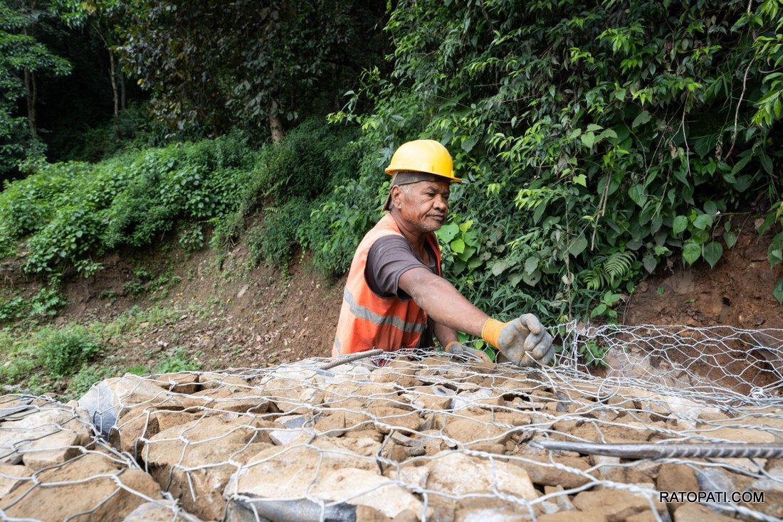 Jhaplekhola_Nepal photo Library_NPL10