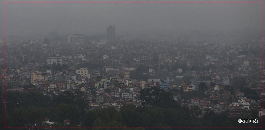 झरीमा लुछुप्पै काठमाडौँ उपत्यका (तस्बिरहरू)