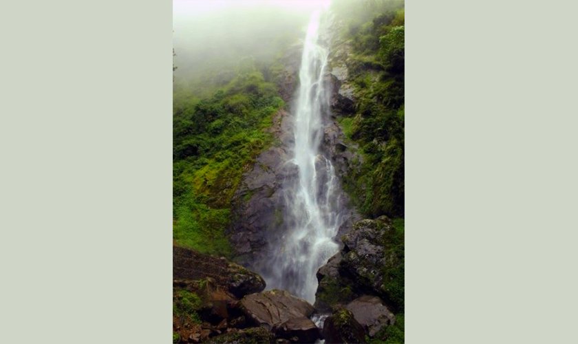 आकर्षक पर्यटकीय गन्तव्य बन्दै खार्तम्छाको ‘छाँगे झरना’
