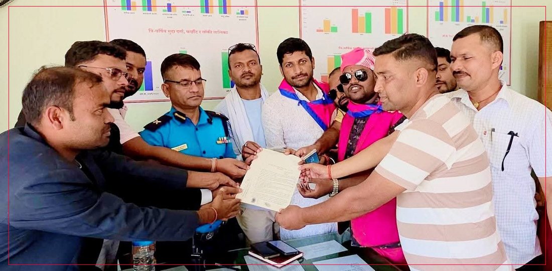   बालेन शाह र सुदन गुरुङविरूद्ध रौतहटमा जाहेरी