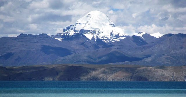 मानसरोवर कैलाशको दर्शन गर्नेको सङ्ख्या बढ्दै