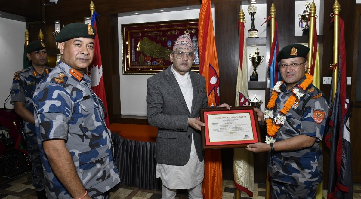   सशस्त्रका डीआईजी कालिदास धौवजी अवकाशमा