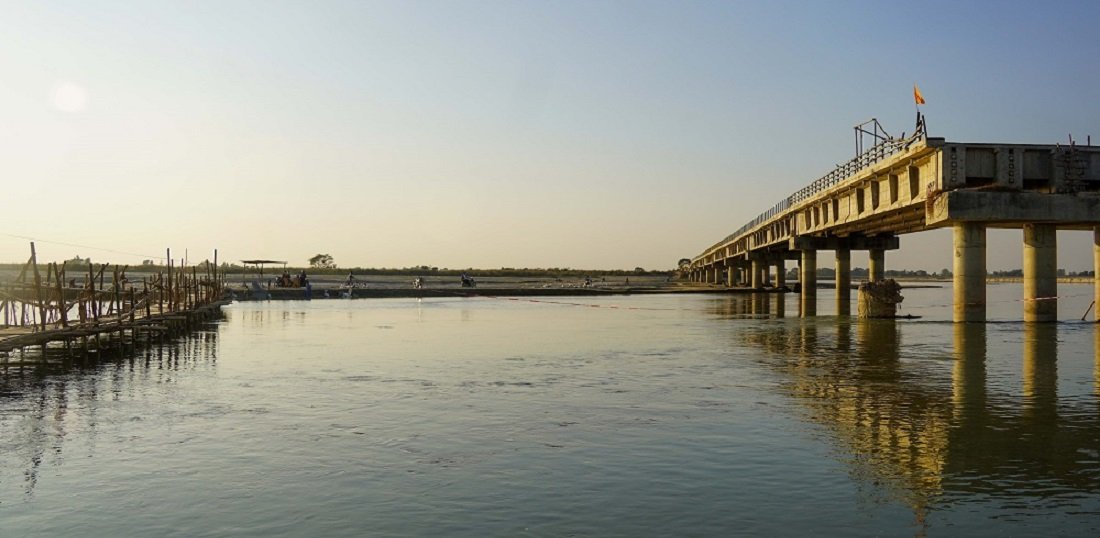   १४ वर्षदेखि अलपत्र कन्काई पुलको ठेक्का तोडिँदै, के भन्छन् निर्माण व्यवसायी ?