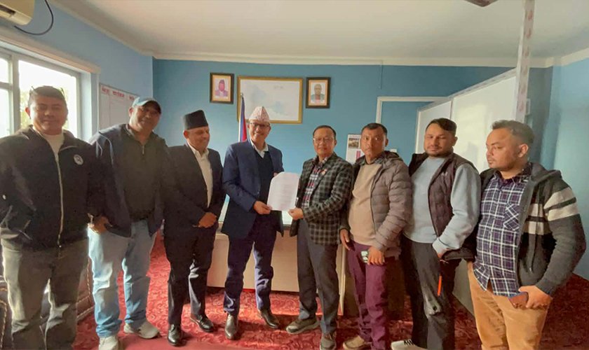   कर कार्यालय खारेज गर्ने निर्णयविरुद्ध गोरखाका व्यवसायी आन्दोलित