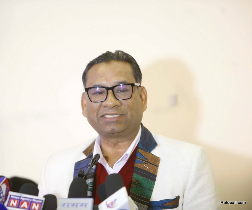   ओलीको नेतृत्व रहे एमाले र कम्युनिस्ट आन्दोलन समाप्त हुन्छ : कर्ण थापा