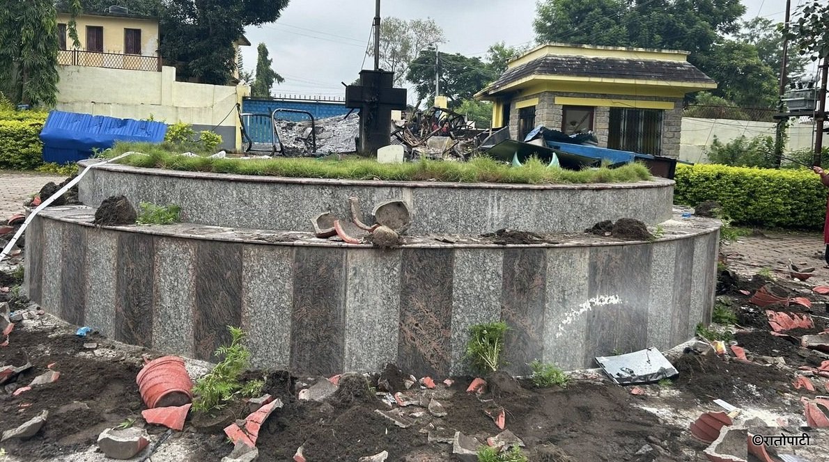   जेनजी आन्दोलनमा कर्णाली प्रदेश सभामा ४ करोडको क्षति, पदाधिकारीलाई दसैँ भत्ता र तलब वितरण