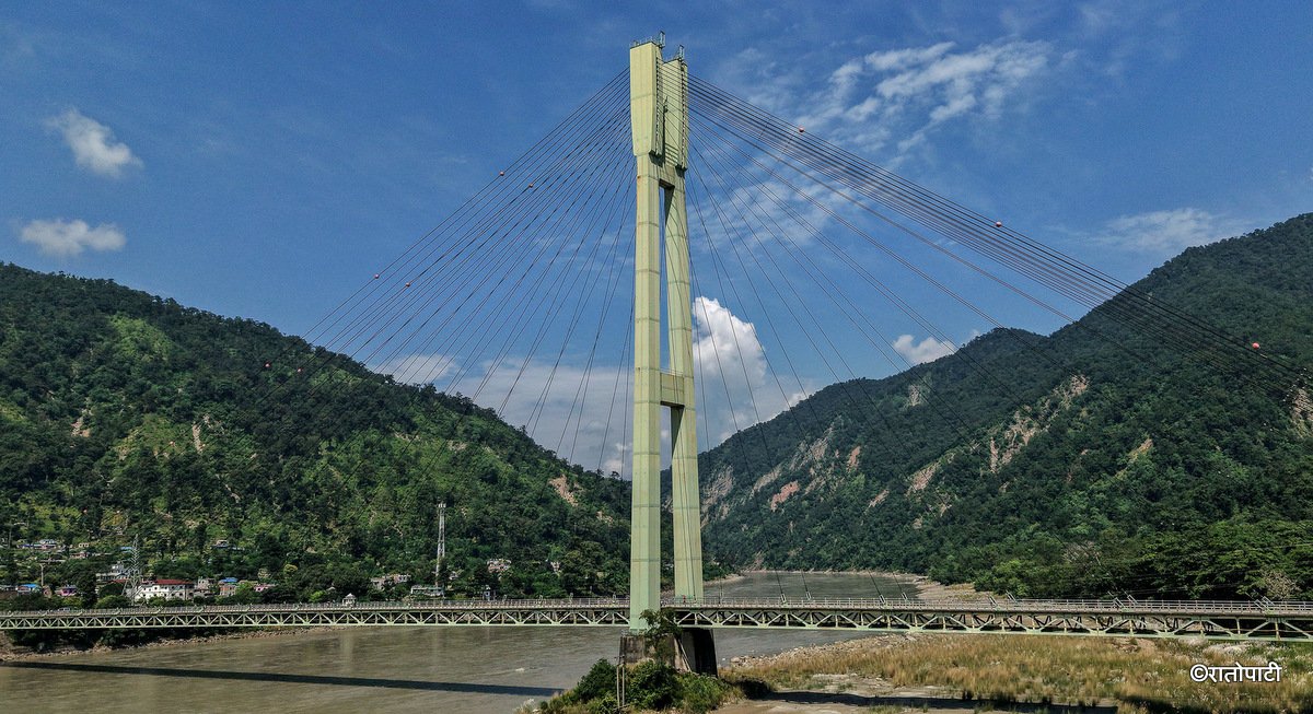 बर्दिया र कैलालीको सान चिसापानी पुल (तस्बिरहरू)