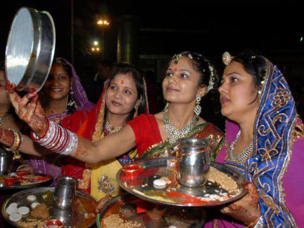   मिथिलाञ्चलमा आज करवाचौथ पर्व मनाइँदै