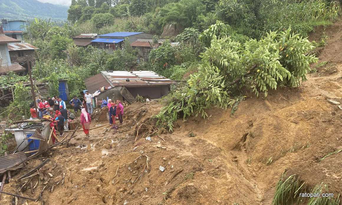 २४ घण्टामा पहिरोका कारण १५ जनाको मृत्यु