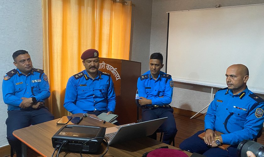   भदौ २४ गते आगजनी र लुटपाटमा संलग्नलाई कुनै हालतमा छाड्दैनौँ – कास्की प्रहरी