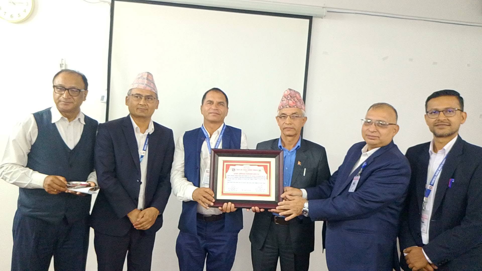 कास्की बन्यो पूर्ण खोप सुनिश्चितता जिल्ला घाेषणा