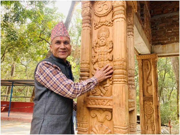   काष्ठकलामा सात पुस्तादेखिको विरासत जोगाउँदै भीमबहादुर
