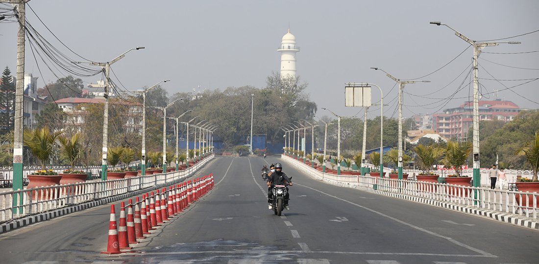  मतदानको दिन सुनसान काठमाडौंका सडक (तस्बिरहरु)