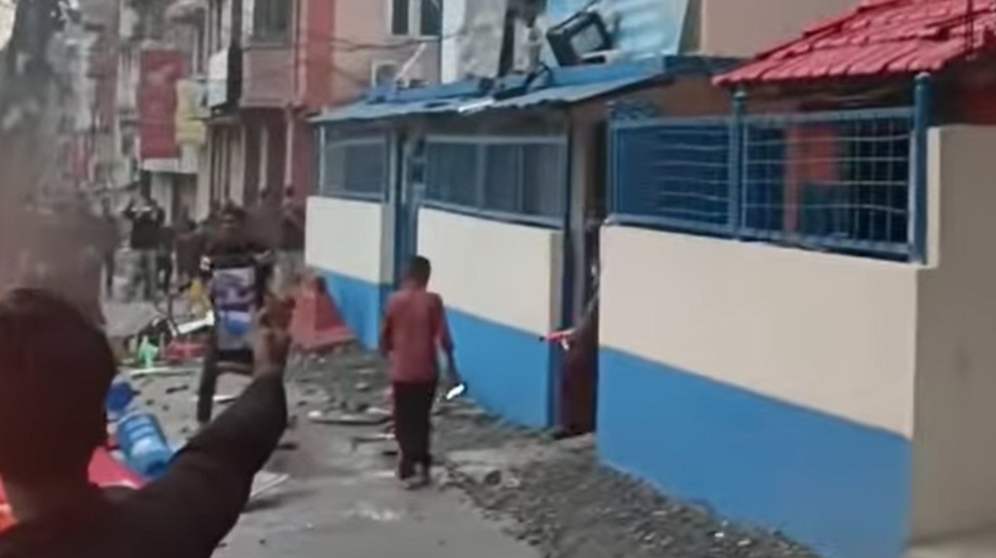   काभ्रेका प्रहरी कार्यालय पुनःस्थापनार्थ सामग्री सहयोग जुट्दै