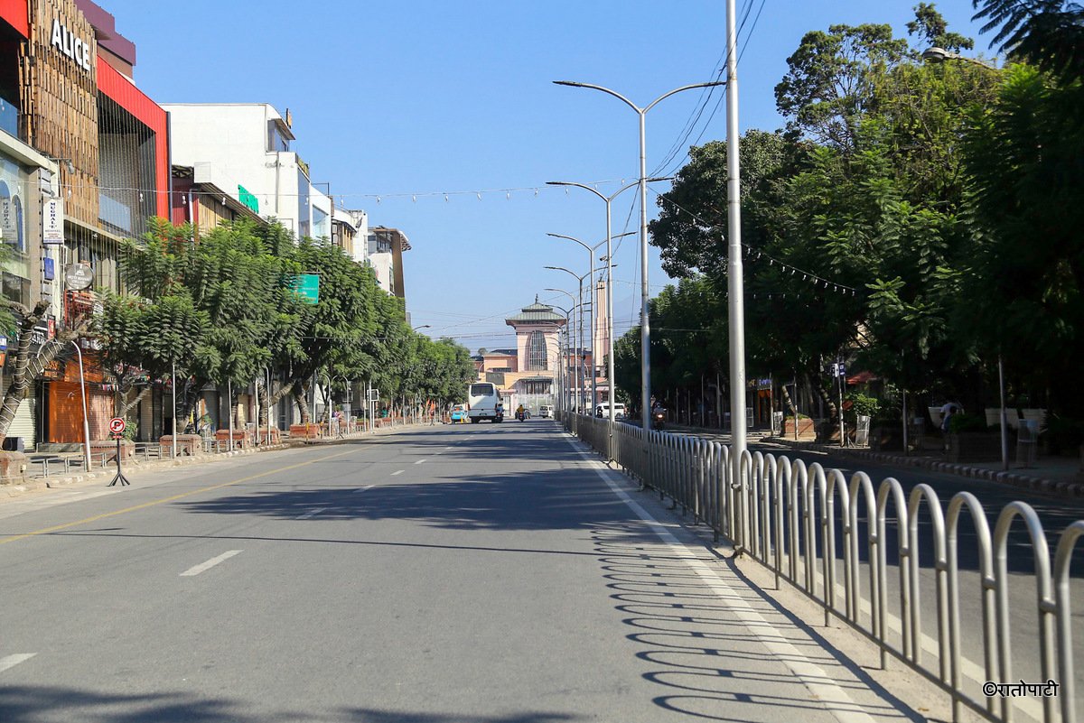 khali road empty (6)