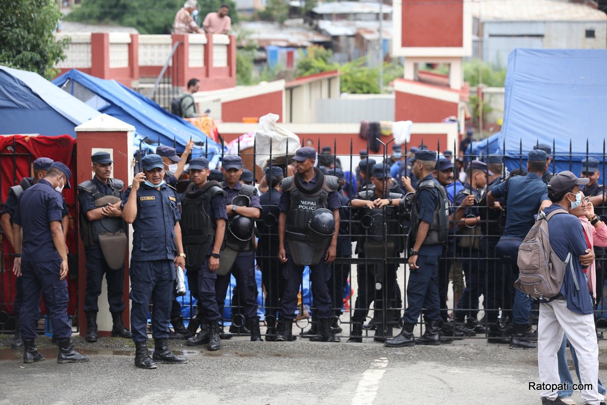 kirtipur-holding-center-police (17)