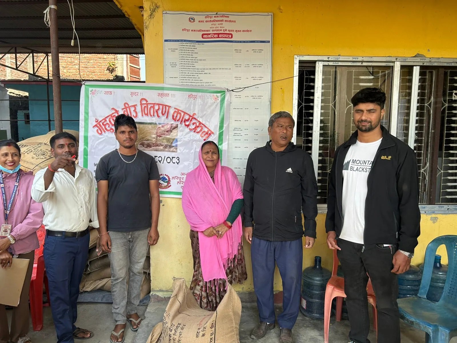 किसानलाई ५० प्रतिशत अनुदानमा गहुँको बीउ वितरण सुरु