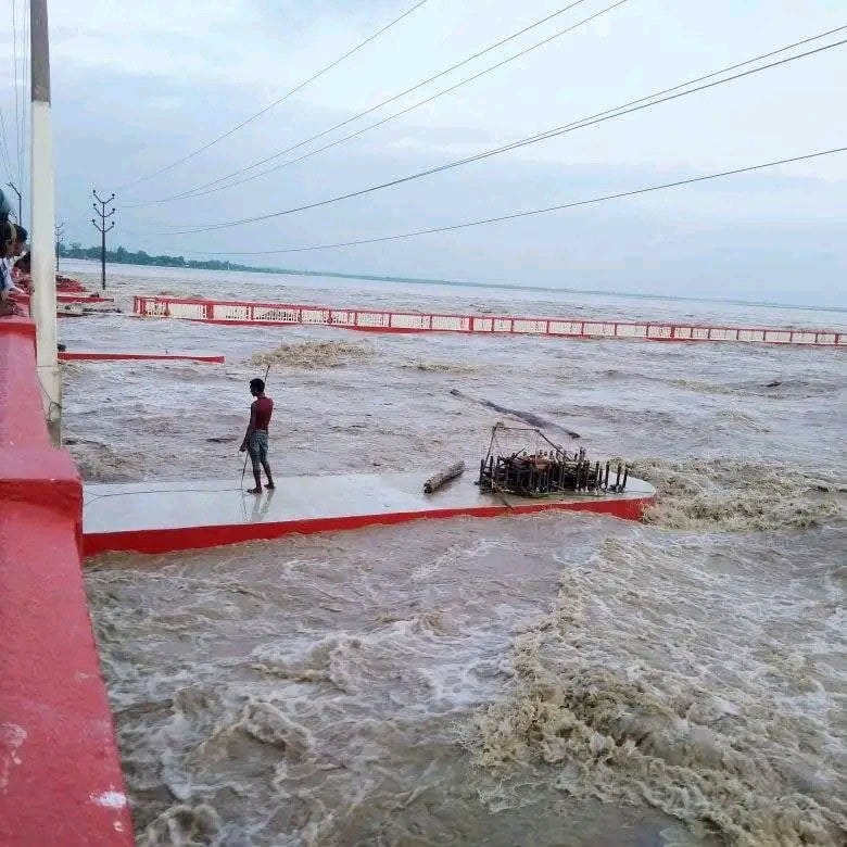 कोशी ब्यारेजका सबै ढोका खोलिए, सतर्क रहन आग्रह